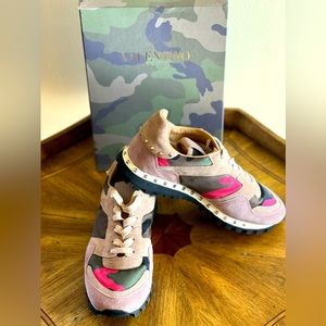 VALENTINO Rockstud Camo Sneaker Trainers - Women’s
